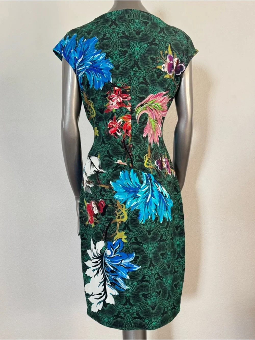 Roberto Cavalli Green Floral-Print V-Neck Midi Dress - Picture 5 of 11